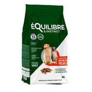 Croquettes de volaille riches en ingrédients frais pour chien de grande taille adulte d'Equilibre et Instinct Croquettes de volaille riches en ingrédients frais pour chien de grande taille adulte d'Equilibre et Instinct